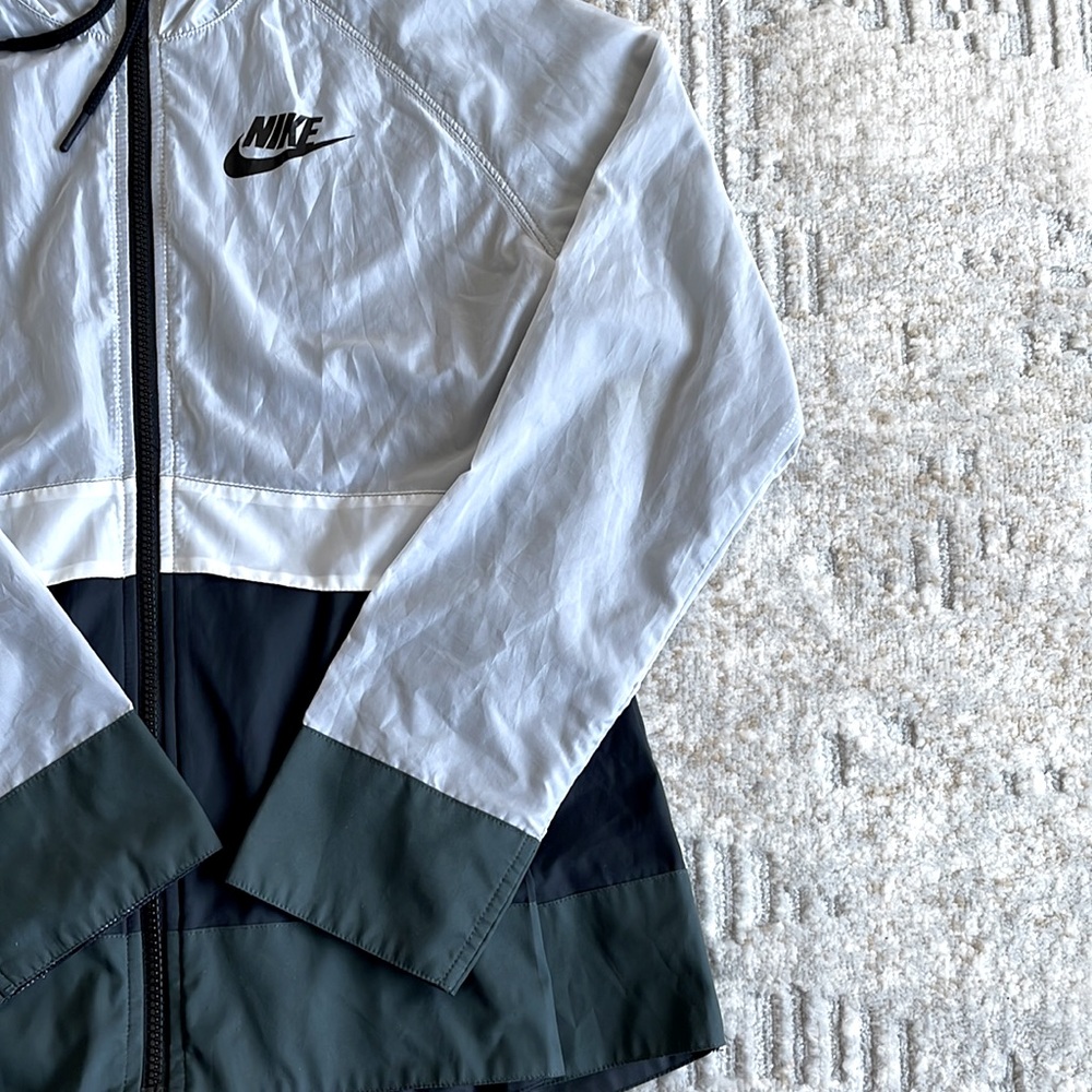 RARE Nike Windbreaker Hooded Jacket